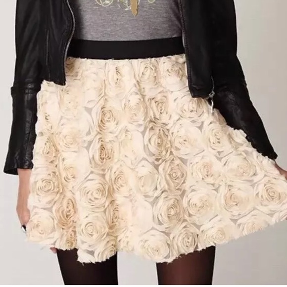 Free People Rosey Holiday Skirt - Picture 6 of 10